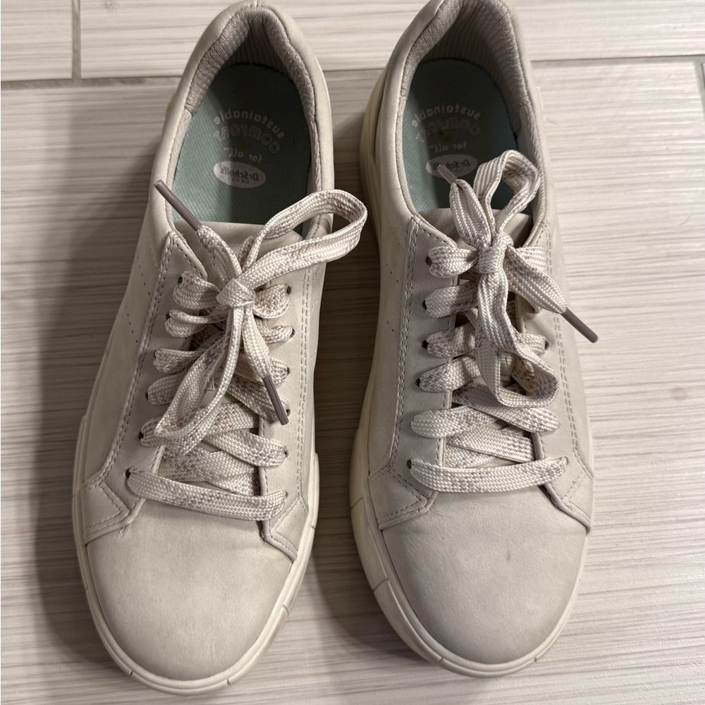 Dr. Scholl's Tan and Cream Sneakers Classic Comfort